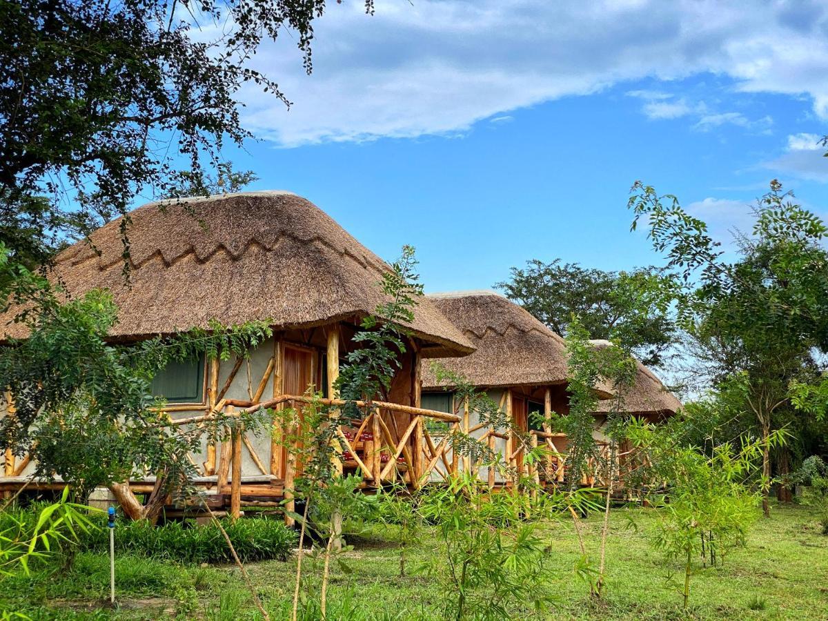 Murchison Falls Bamboo Village Paraa المظهر الخارجي الصورة