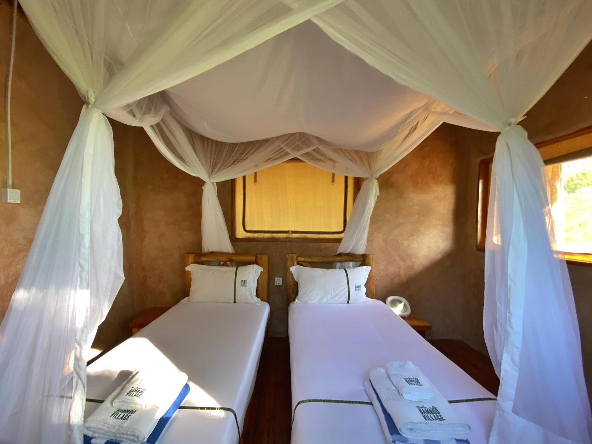 Murchison Falls Bamboo Village Paraa المظهر الخارجي الصورة
