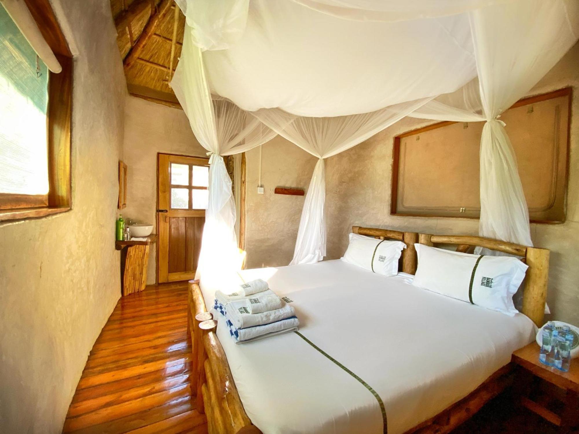 Murchison Falls Bamboo Village Paraa المظهر الخارجي الصورة